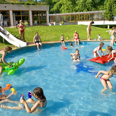Holiday Balaton H623-1 Case de vacanță Tihany